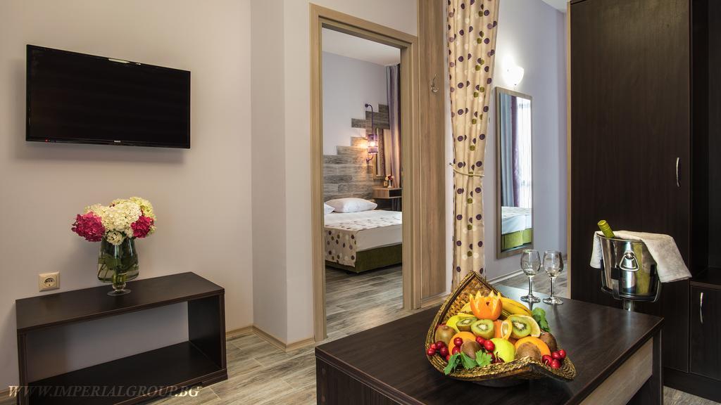 Familiensuite mit 2 Schlafzimmern (4 Erwachsene + 2 Kinder)